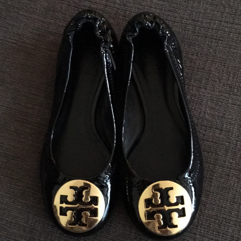 Little girls Tory Burch patent black flats